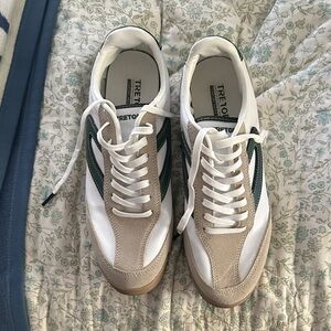 Tretorn White and Green Sneakers